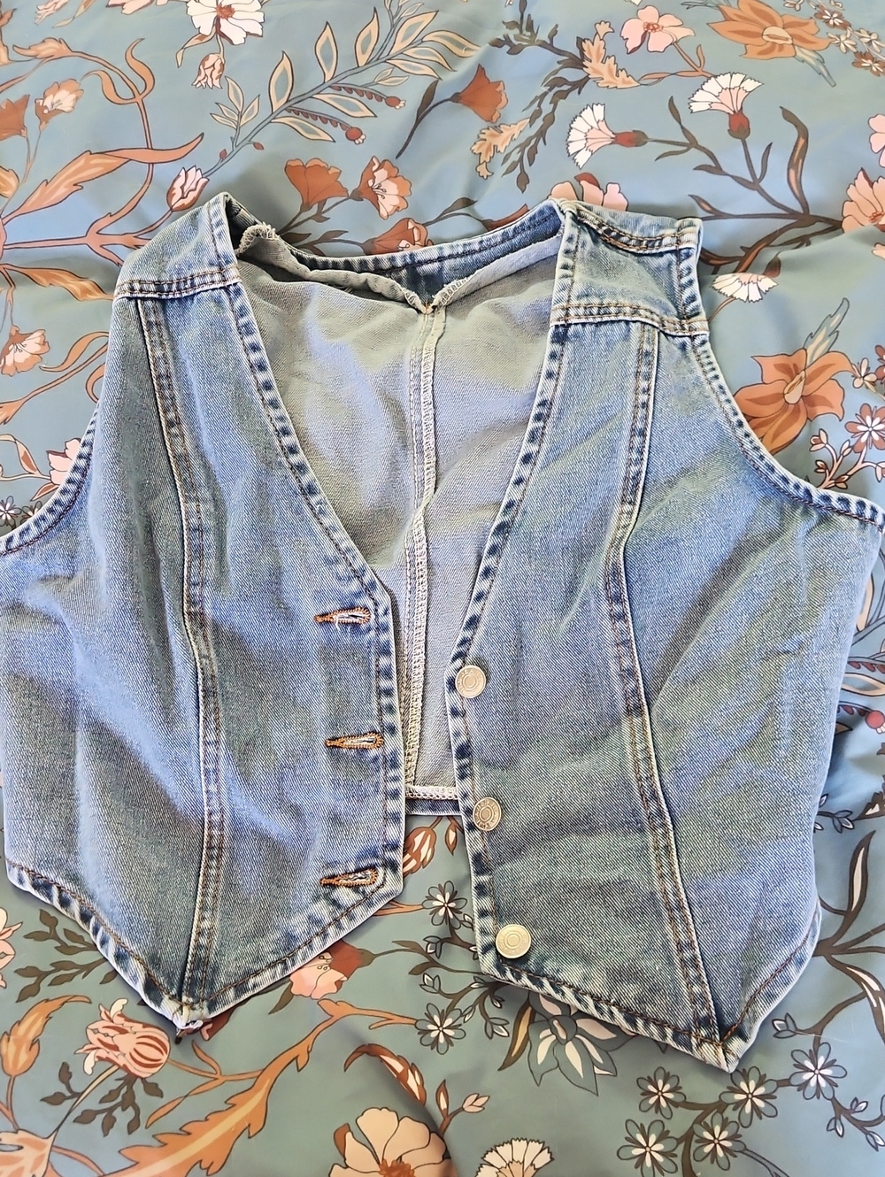 Jean Vest